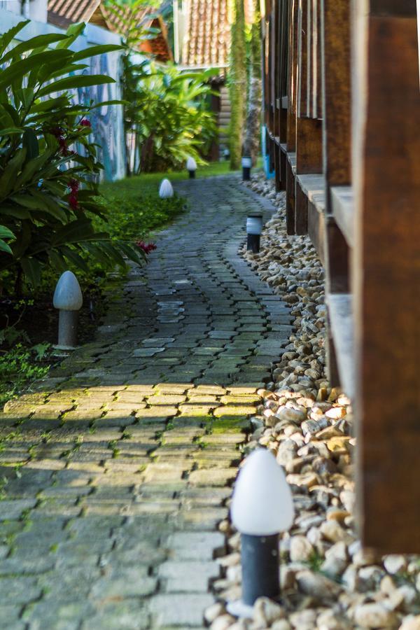 Tubes Inn Maresias